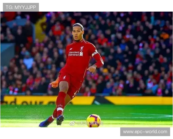 韦斯布朗认为费迪南德能力略胜范戴克 差距微小但略有优势